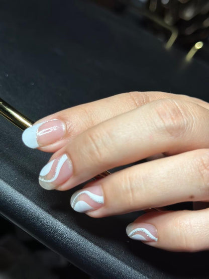 Vanilla Pearl Pinstripes - Nail Wraps (Standard)